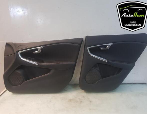 Seats Set VOLVO V40 Hatchback (525, 526), VOLVO V40 Cross Country (526)