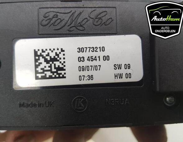 Switch for window winder VOLVO V50 (545)