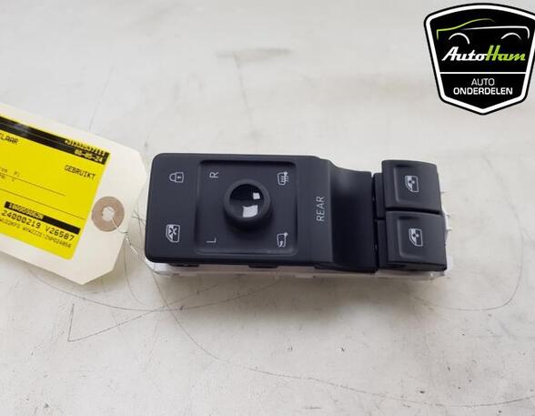 Switch for window winder CUPRA BORN (K11)