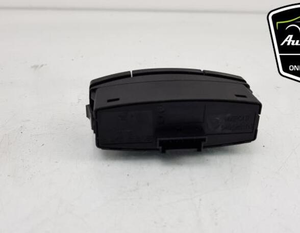 Schalter für Warnblinker BMW 1er E87 61319196712 P9933074