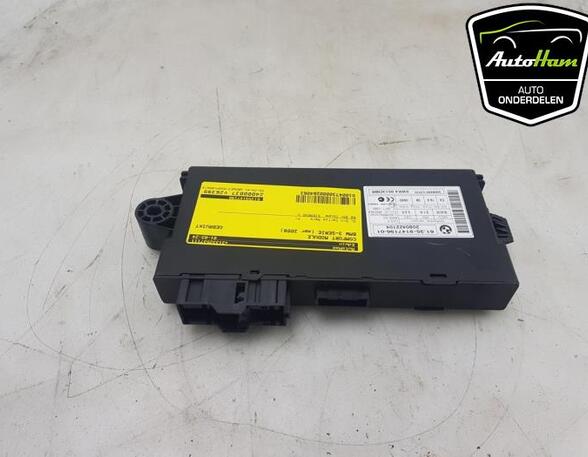 Control unit for door drawing support BMW 3 (E90), BMW 3 Touring (E91), BMW 1 (E87), MINI MINI COUNTRYMAN (R60)