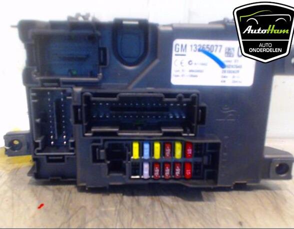 Control unit for door drawing support OPEL CORSA D (S07)