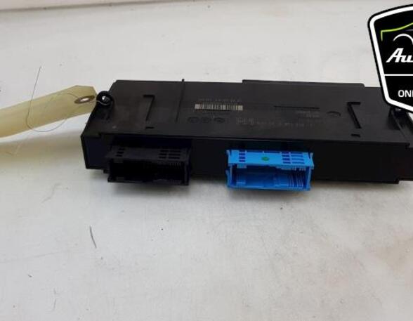 Control unit for door drawing support BMW 3 (E90)