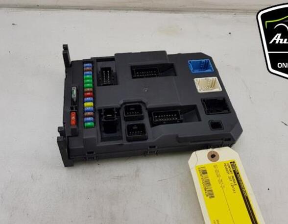 Control unit for door drawing support PEUGEOT 207 CC (WD_), PEUGEOT 207 (WA_, WC_), CITROËN C3 II (SC_), CITROËN DS3