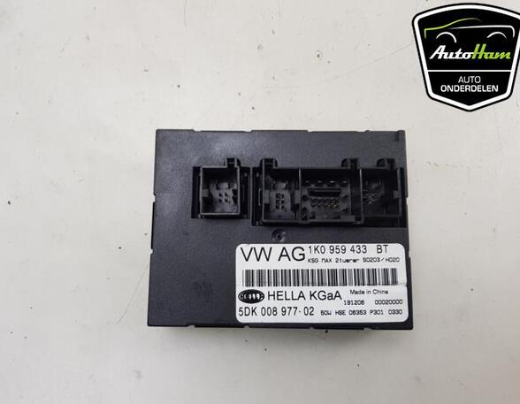 Control unit for door drawing support VW EOS (1F7, 1F8), VW SCIROCCO (137, 138), VW GOLF V (1K1), SEAT ALTEA (5P1)