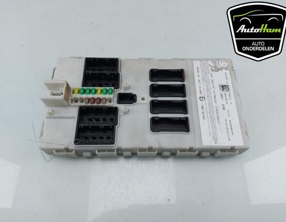 Control unit for door drawing support BMW 2 Gran Tourer (F46)