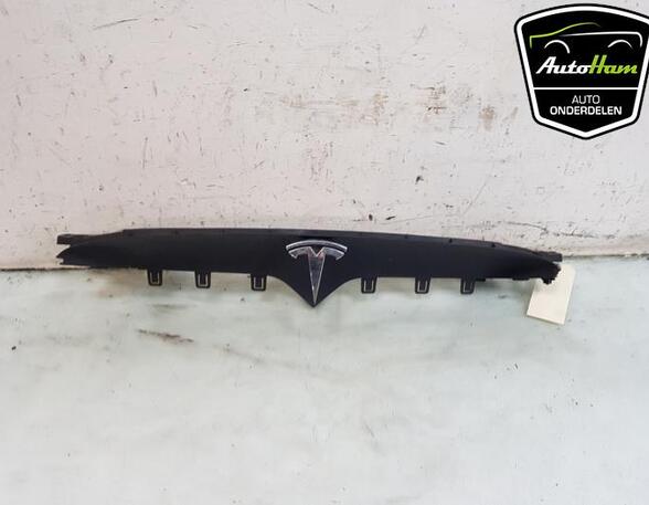 Kühlergrill Tesla Model X 5YJX 104702100E P20316560