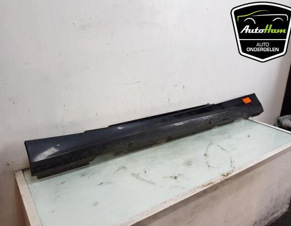 Sill Trim BMW 1 Convertible (E88), BMW 1 Coupe (E82)