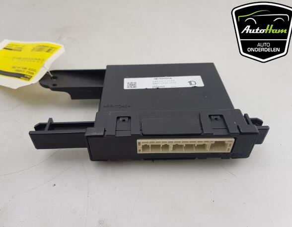 Control unit for air conditioning TOYOTA YARIS (_P21_, _PA1_, _PH1_)