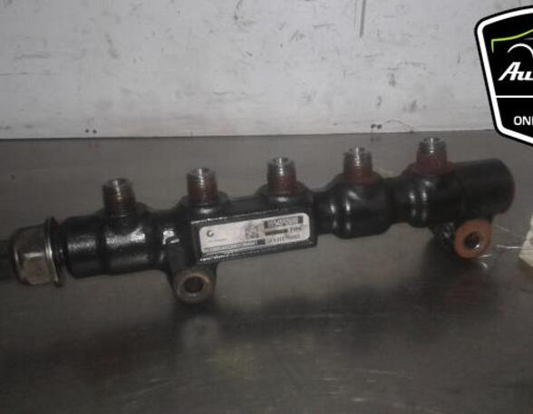 Fuel Distributor FORD FOCUS C-MAX (DM2), FORD C-MAX (DM2), FORD FOCUS II (DA_, HCP, DP), PEUGEOT 307 Break (3E)