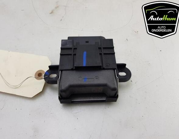 Fuel Pump Relay SEAT LEON (5F1), SEAT LEON SC (5F5), SEAT ARONA (KJ7, KJP), VW MULTIVAN T7 (STM, STN)