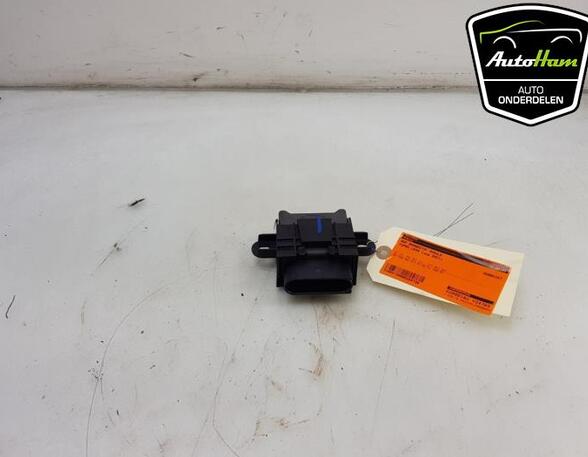 Fuel Pump Relay SEAT LEON (5F1), SEAT LEON SC (5F5), SEAT ARONA (KJ7, KJP), VW MULTIVAN T7 (STM, STN)