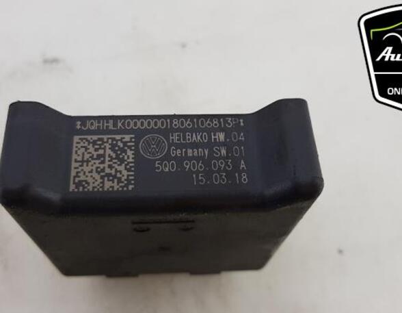 Fuel Pump Relay SEAT LEON (5F1)