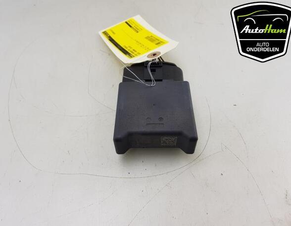 Fuel Pump Relay AUDI A3 Sportback (8YA), SEAT LEON (5F1), SEAT LEON SC (5F5), AUDI Q2 (GAB, GAG)