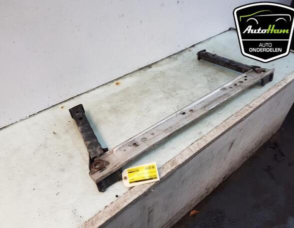 Radiator Mounting RENAULT MEGANE III Hatchback (BZ0/1_, B3_)