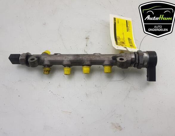 Petrol Fuel Rail VW PASSAT B8 Variant (3G5, CB5)