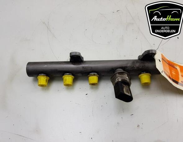 Petrol Fuel Rail AUDI Q7 (4LB)