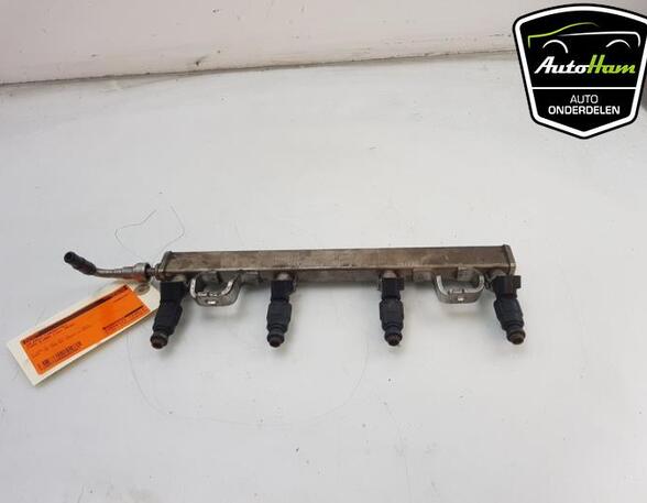 Petrol Fuel Rail FORD FOCUS C-MAX (DM2), FORD C-MAX (DM2), FORD FIESTA V (JH_, JD_), FORD FOCUS II (DA_, HCP, DP)