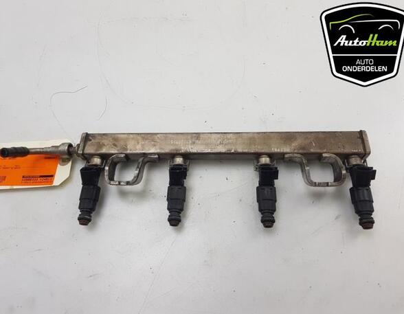 Petrol Fuel Rail FORD FOCUS C-MAX (DM2), FORD C-MAX (DM2), FORD FIESTA V (JH_, JD_), FORD FOCUS II (DA_, HCP, DP)