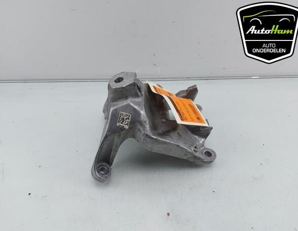 Engine Mount Bracket AUDI A4 Avant (8W5, 8WD, B9)