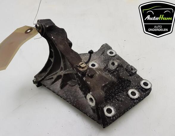 Engine Mount Bracket PORSCHE PANAMERA (970)