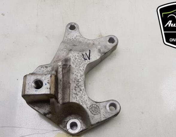 Engine Mount Bracket FORD FOCUS III