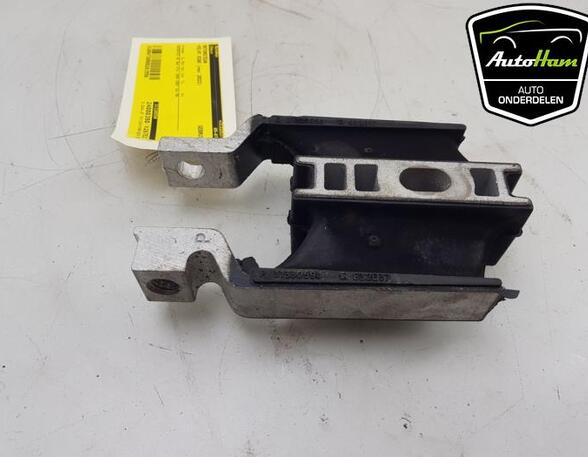 Engine Mount Bracket VOLVO V60 II (225), VOLVO XC90 II (256)