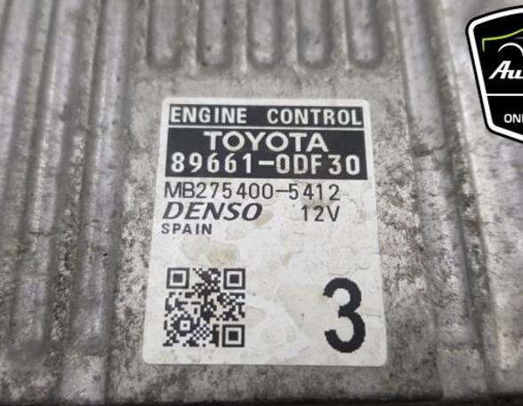 Control unit for engine TOYOTA YARIS (_P13_)