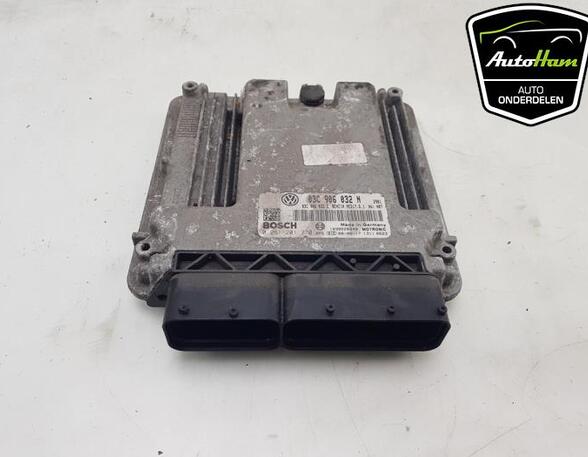 Control unit for engine VW GOLF V (1K1)