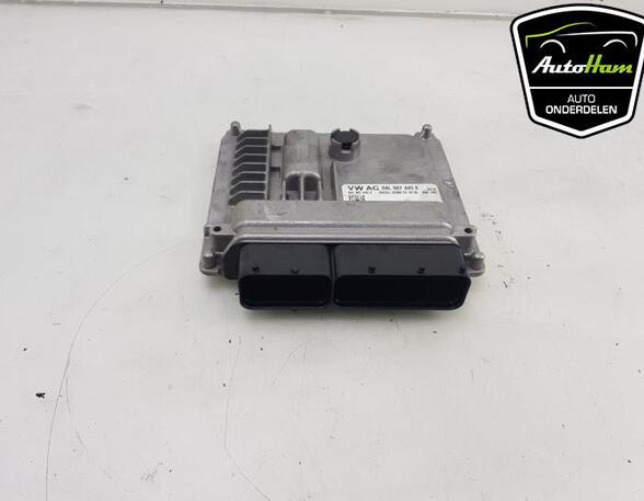 Control unit for engine SKODA OCTAVIA III Combi (5E5, 5E6)