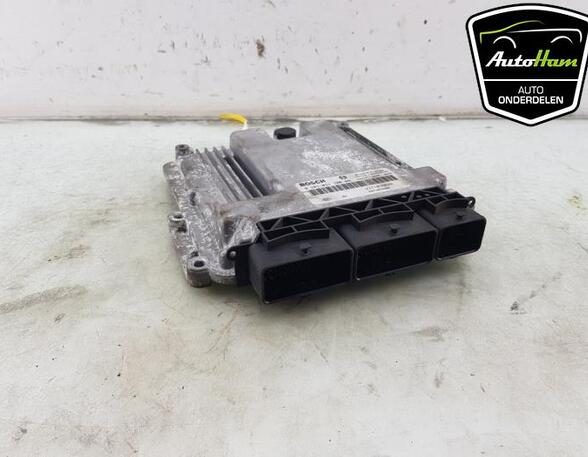 Steuergerät Motor Renault Trafic III Kasten  237103984R P21006681