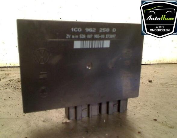 Wash Wipe Interval Relay VW GOLF IV (1J1)