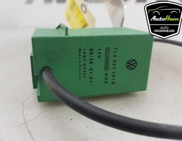 Wash Wipe Interval Relay VW TOUAREG (7LA, 7L6, 7L7)