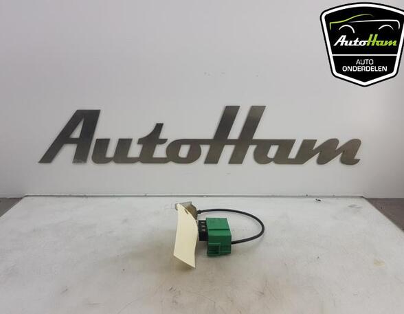 Wash Wipe Interval Relay VW TOUAREG (7LA, 7L6, 7L7)