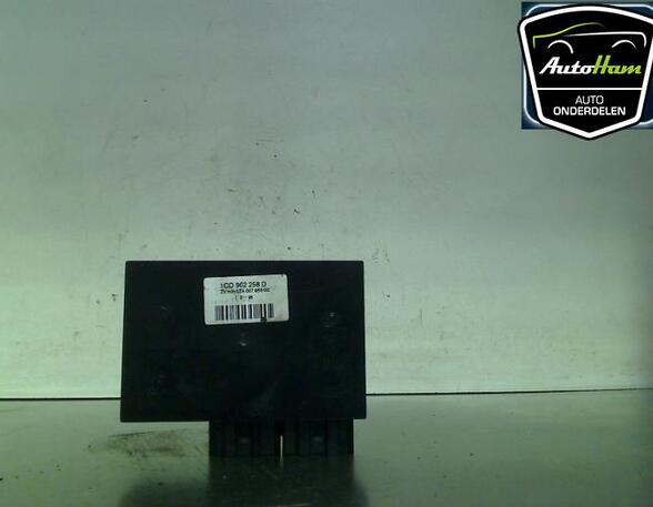 Wash Wipe Interval Relay VW GOLF IV (1J1)