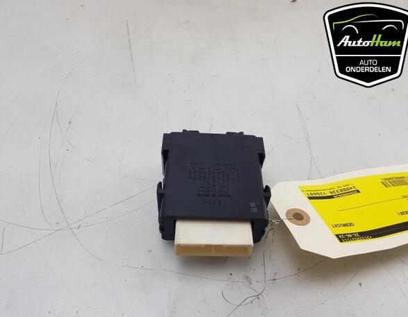 Wash Wipe Interval Relay TOYOTA YARIS (_P13_)