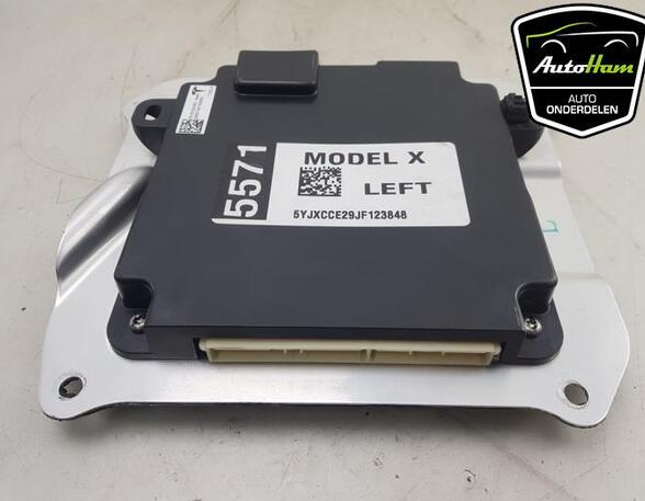 Zentralverriegelung links Tesla Model X 5YJX 103722200D P20376372