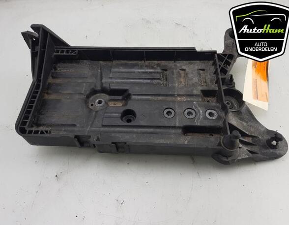 Batterieaufnahme VW Golf VII Variant 5G 5Q0915321J P18508114