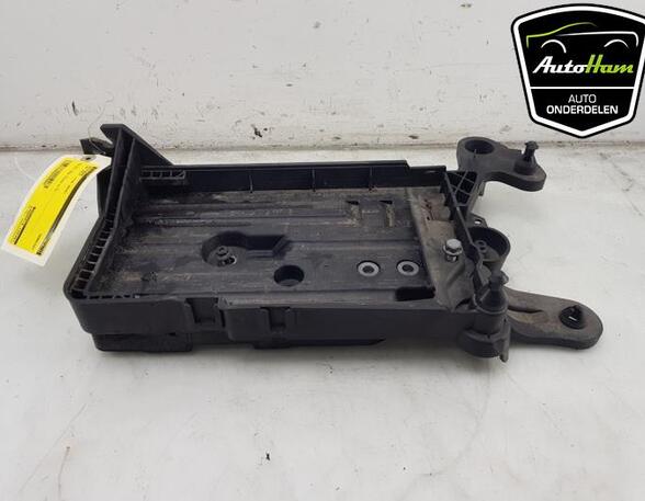 Battery holder AUDI A3 Limousine (8VS, 8VM)