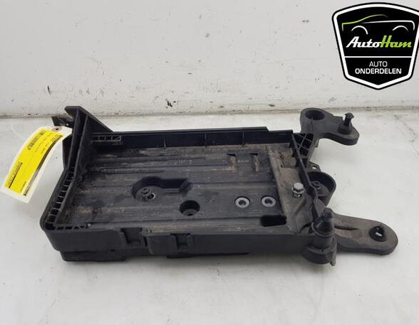 Battery holder AUDI A3 Limousine (8VS, 8VM)