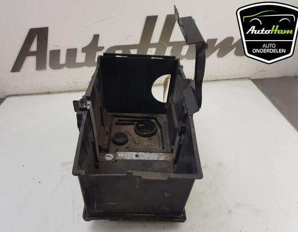 Battery holder VOLVO V50 (545)