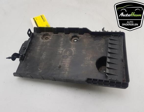 Battery holder VOLVO V40 Hatchback (525, 526), VOLVO V40 Cross Country (526)