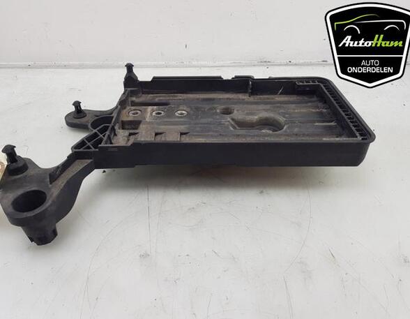 Battery holder VW GOLF VII (5G1, BQ1, BE1, BE2), SEAT LEON (5F1), SEAT LEON SC (5F5), AUDI A3 Limousine (8VS, 8VM)