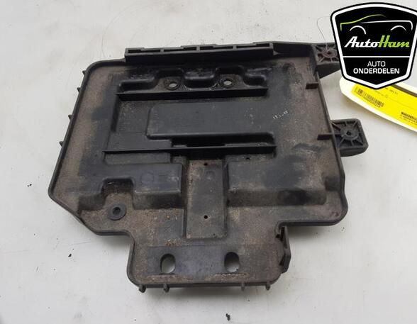 Battery holder HYUNDAI i20 (PB, PBT)