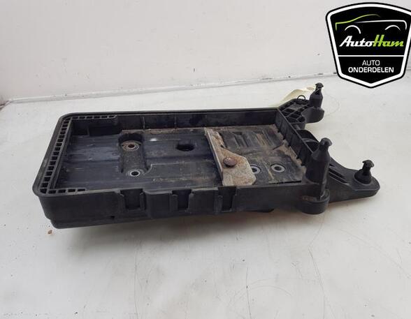 Batterieaufnahme VW Touran II 5T 5QF915331C P20846307