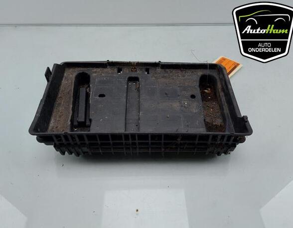 Batterieaufnahme Mercedes-Benz C-Klasse W205 A2056200018 P17935581