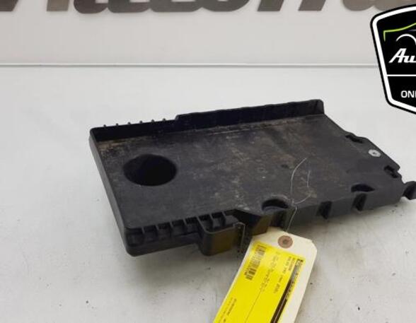 Battery holder VOLVO V40 Hatchback (525, 526), VOLVO V40 Cross Country (526)