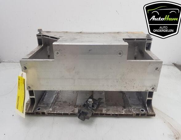 Battery holder MERCEDES-BENZ C-CLASS (W205)