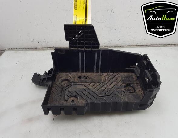 Battery holder PEUGEOT 2008 II (UD_, US_, UY_, UK_)