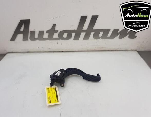 Accelerator pedal RENAULT CLIO V (B7_)